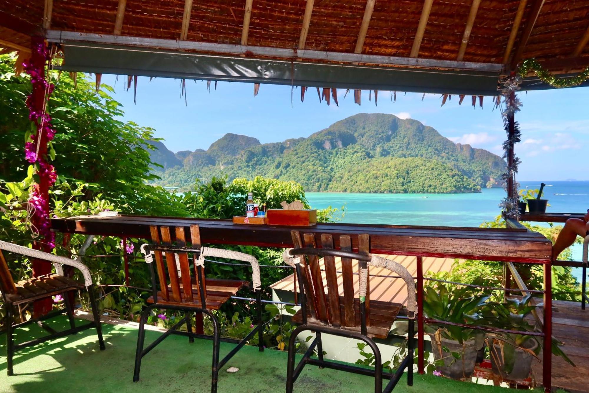 Phi Phi Sea Sky Resort Exterior photo